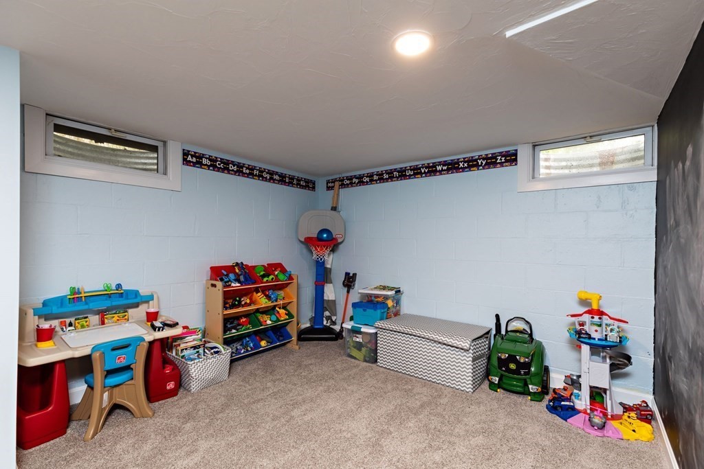 79 Wenham Road Carver, MA 02330 - Photo 22 of 28 Gallery Image 22