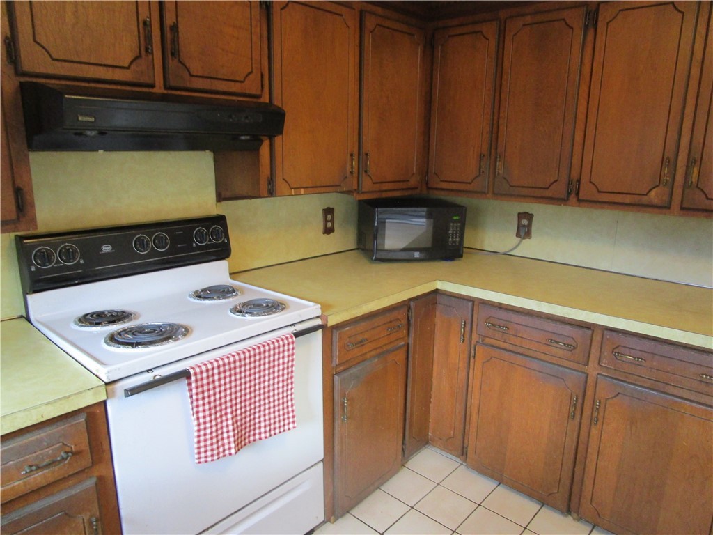 285 Log Bridge Road Coventry, RI 02816 - Photo 18 of 39