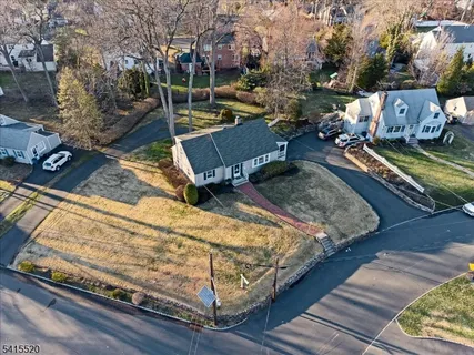 $799,000 | 241 Evergreen Court, Mountainside, NJ 07092