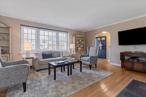 $799,000 | 241 Evergreen Court, Mountainside, NJ 07092