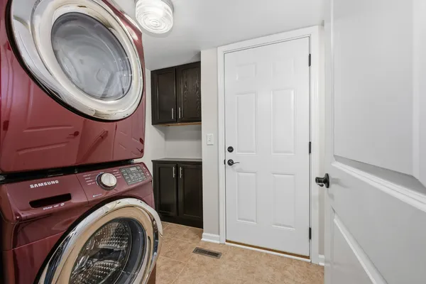 $516,000 | 13 Callery Court, Bolingbrook, IL 60490