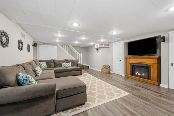 $516,000 | 13 Callery Court, Bolingbrook, IL 60490