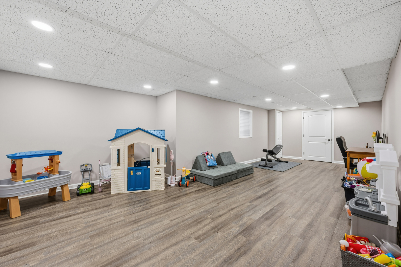 13 Callery Court Bolingbrook, IL 60490 - Photo 24 of 43