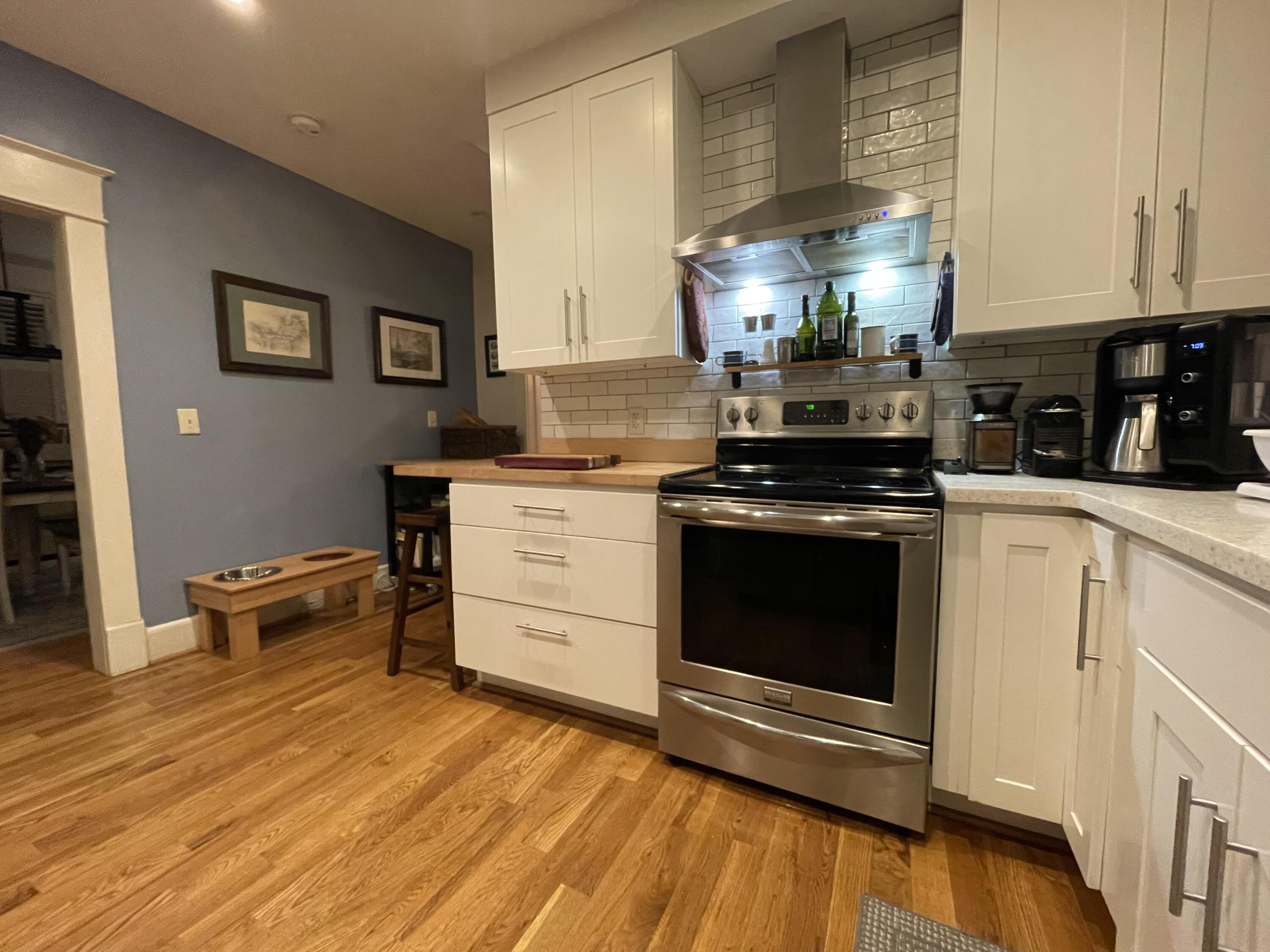1734 Arlington Road Southwest Roanoke, VA 24015 - Photo 11 of 29 Arlington Kitchen