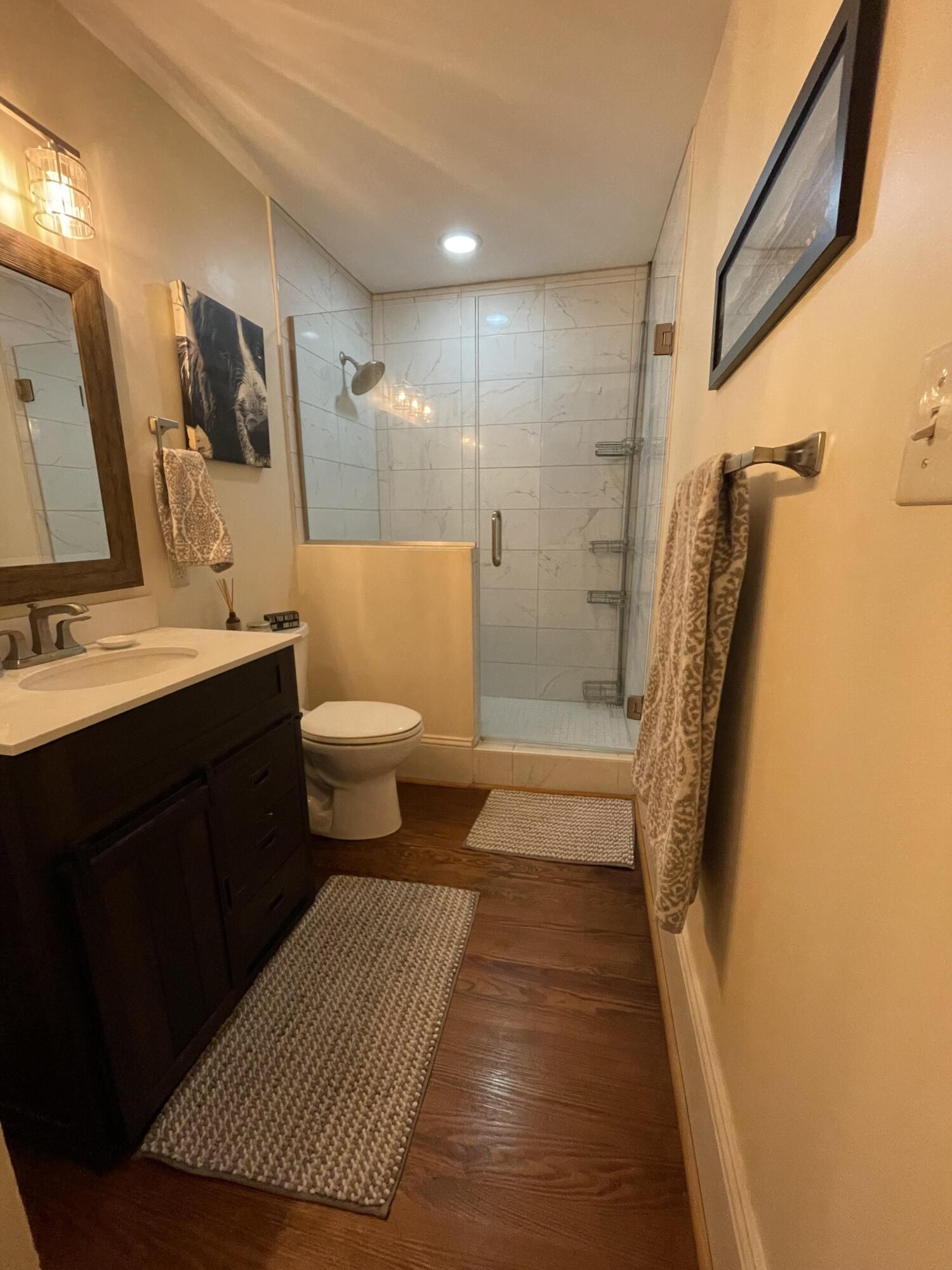 1734 Arlington Road Southwest Roanoke, VA 24015 - Photo 25 of 29 Master Bath
