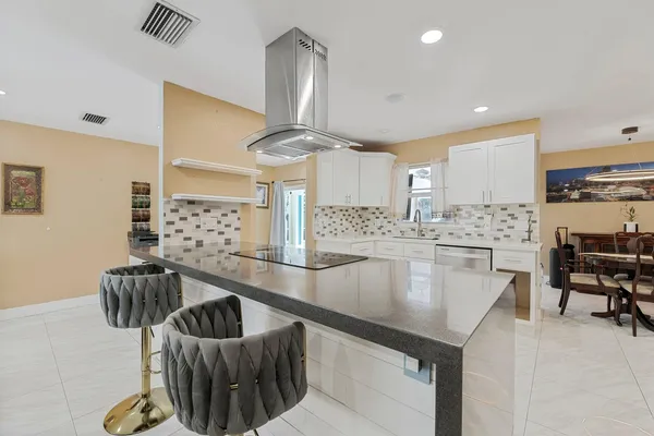 $600,000 | Undisclosed Address, Margate, FL 33063