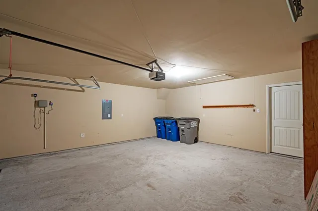 $1,900 | 1911 Meadow Crest Drive, Princeton, TX 75407