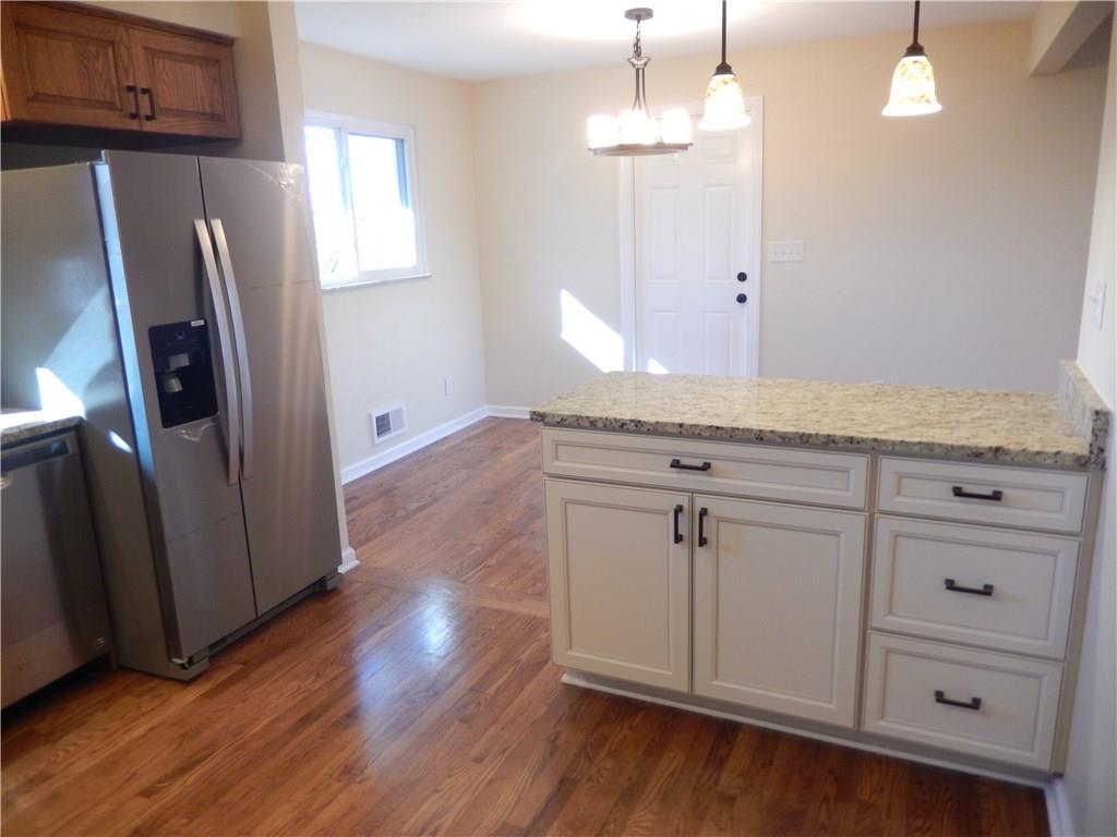 489 Cecil-Henderson Road Cecil, PA 15321 - Photo 5 of 25