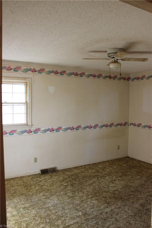 8134 Dull Road Clemmons, NC 27012 - Photo 10 of 15 Master bedroom
