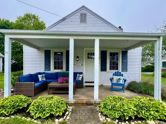 a front view of a house with entryway