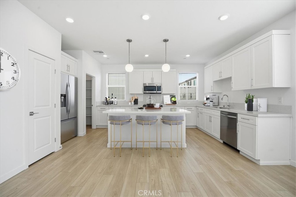 9328 Via Azul Pico Rivera, CA 90660 - Photo 12 of 38