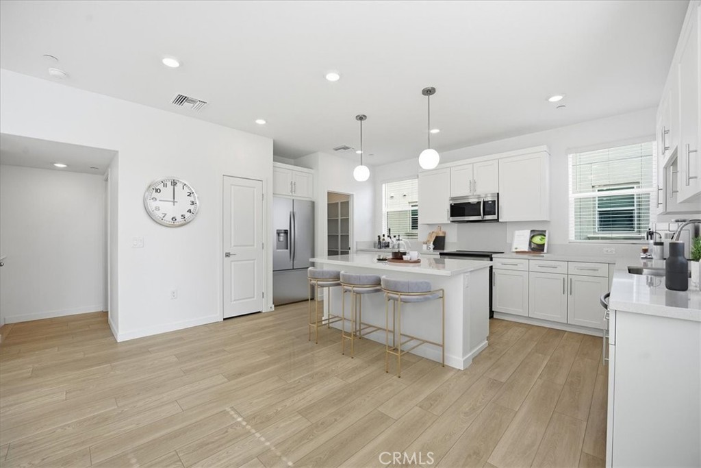 9328 Via Azul Pico Rivera, CA 90660 - Photo 13 of 38