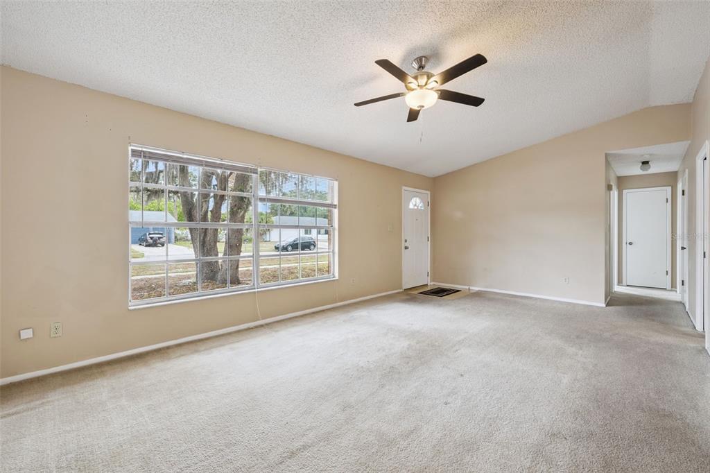 8723 Hill Pine Road Orlando, FL 32825 - Photo 2 of 23