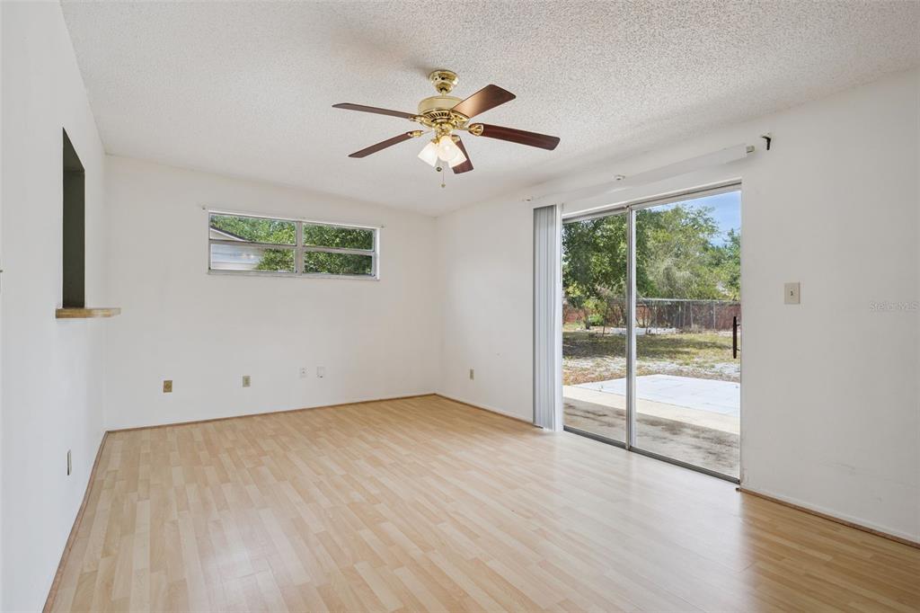8723 Hill Pine Road Orlando, FL 32825 - Photo 4 of 23