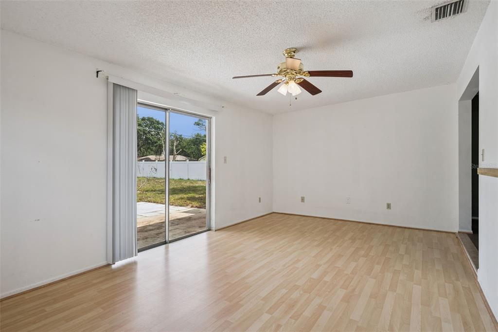 8723 Hill Pine Road Orlando, FL 32825 - Photo 9 of 23
