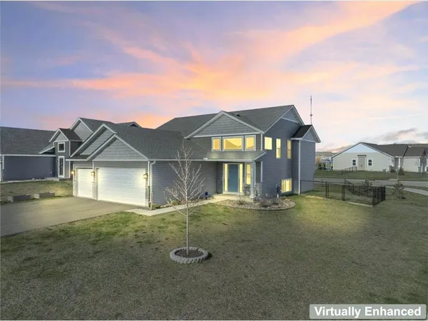 $479,000 | 380 Cross Circle, Dundas, MN 55019