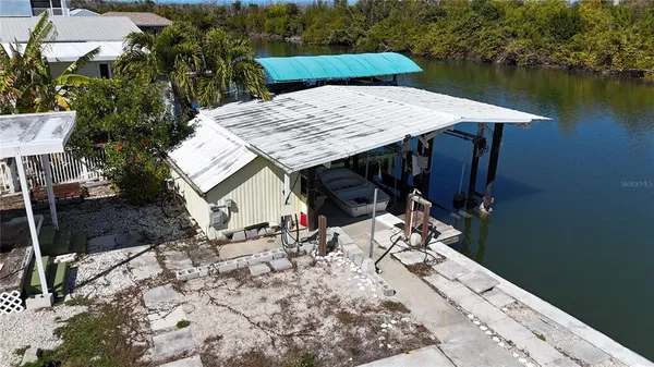 $195,000 | 3900 Royal Palm Drive, St. James City, FL 33956