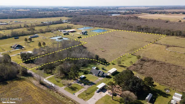 $235,000 | 2600 Hoffpauir Road, Rayne, LA 70578