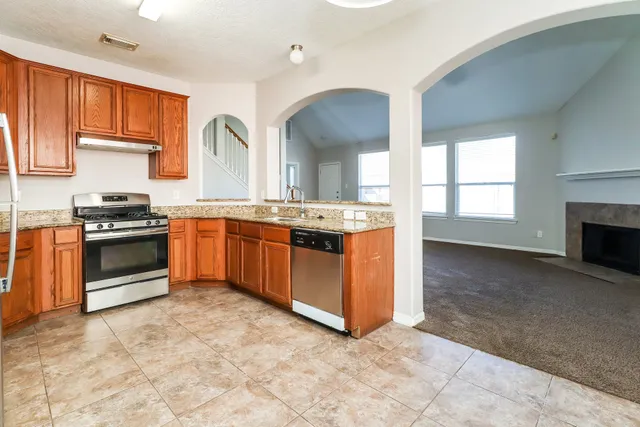 $2,155 | 12015 Raven View Drive, Houston, TX 77067