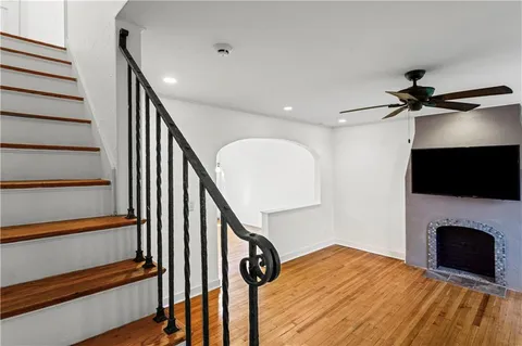 $450,000 | 561 South Negley Avenue, Unit 4, Pittsburgh, PA 15232