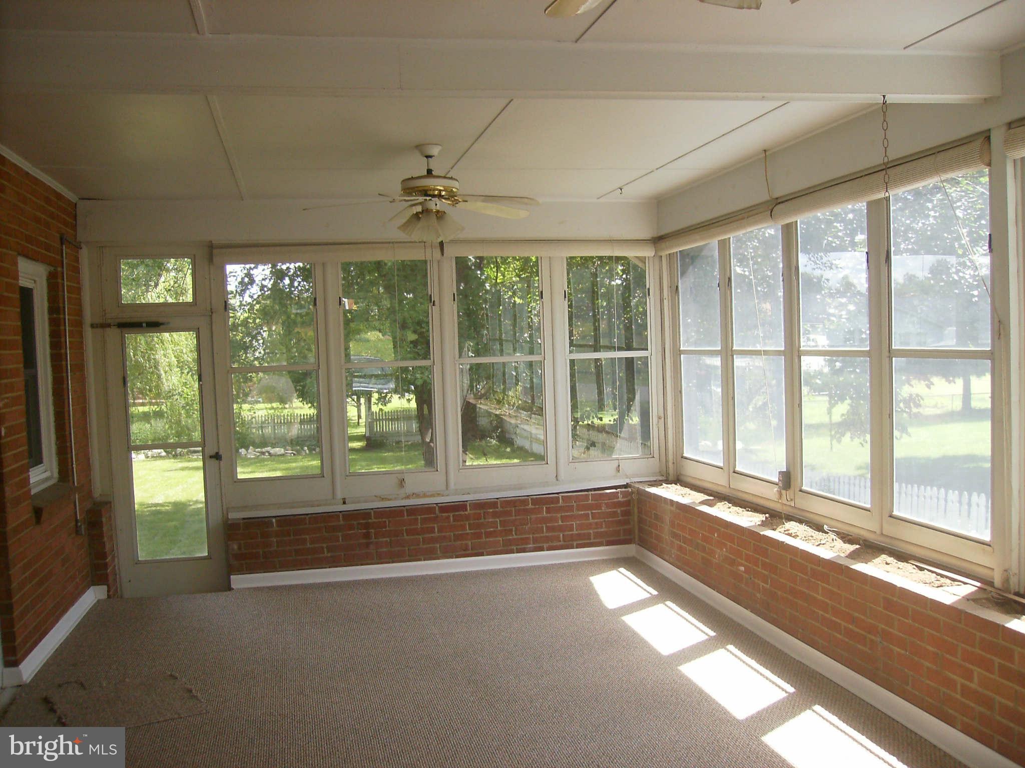 116 Ridge Road Winchester, VA 22602 - Photo 2 of 7 Interior (General)