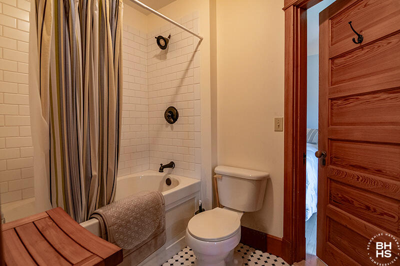 56 Albee Road Essex, NY 12936 - Photo 28 of 57 SheldonFarmOnLakeChamplain_Bathroom2