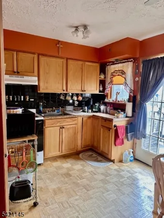 $379,000 | 12 Chincopee Avenue, Hopatcong, NJ 07843