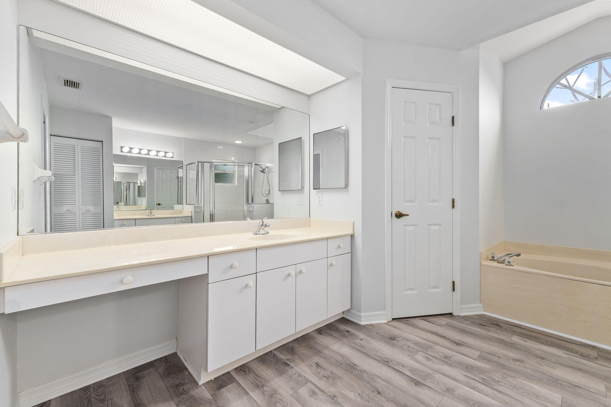2452 Southwest Fair Isle Road Port St. Lucie, FL 34987 - Photo 21 of 52 27-web-or-mls-DSC04095