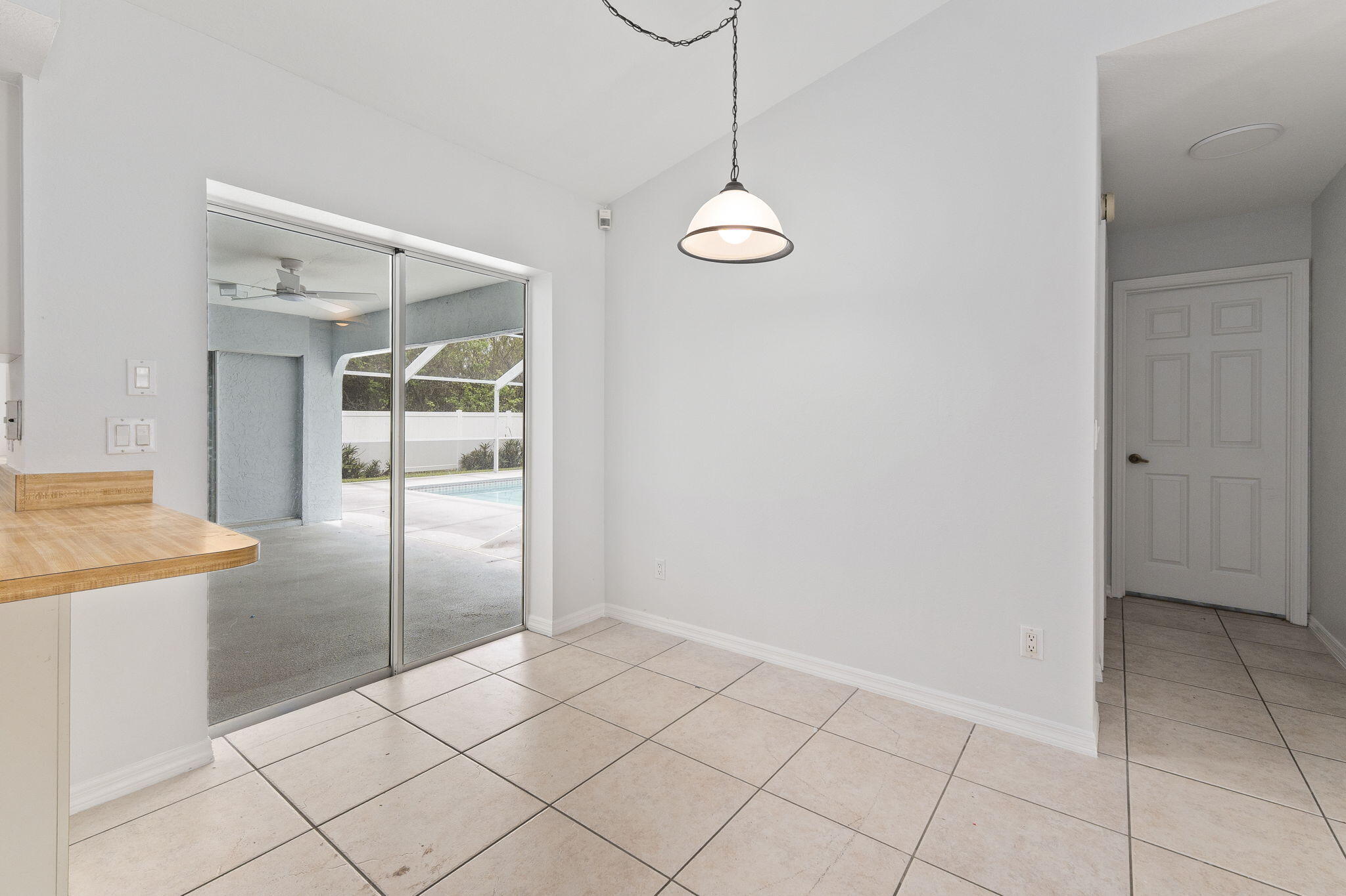 2452 Southwest Fair Isle Road Port St. Lucie, FL 34987 - Photo 4 of 52 5-web-or-mls-DSC04306