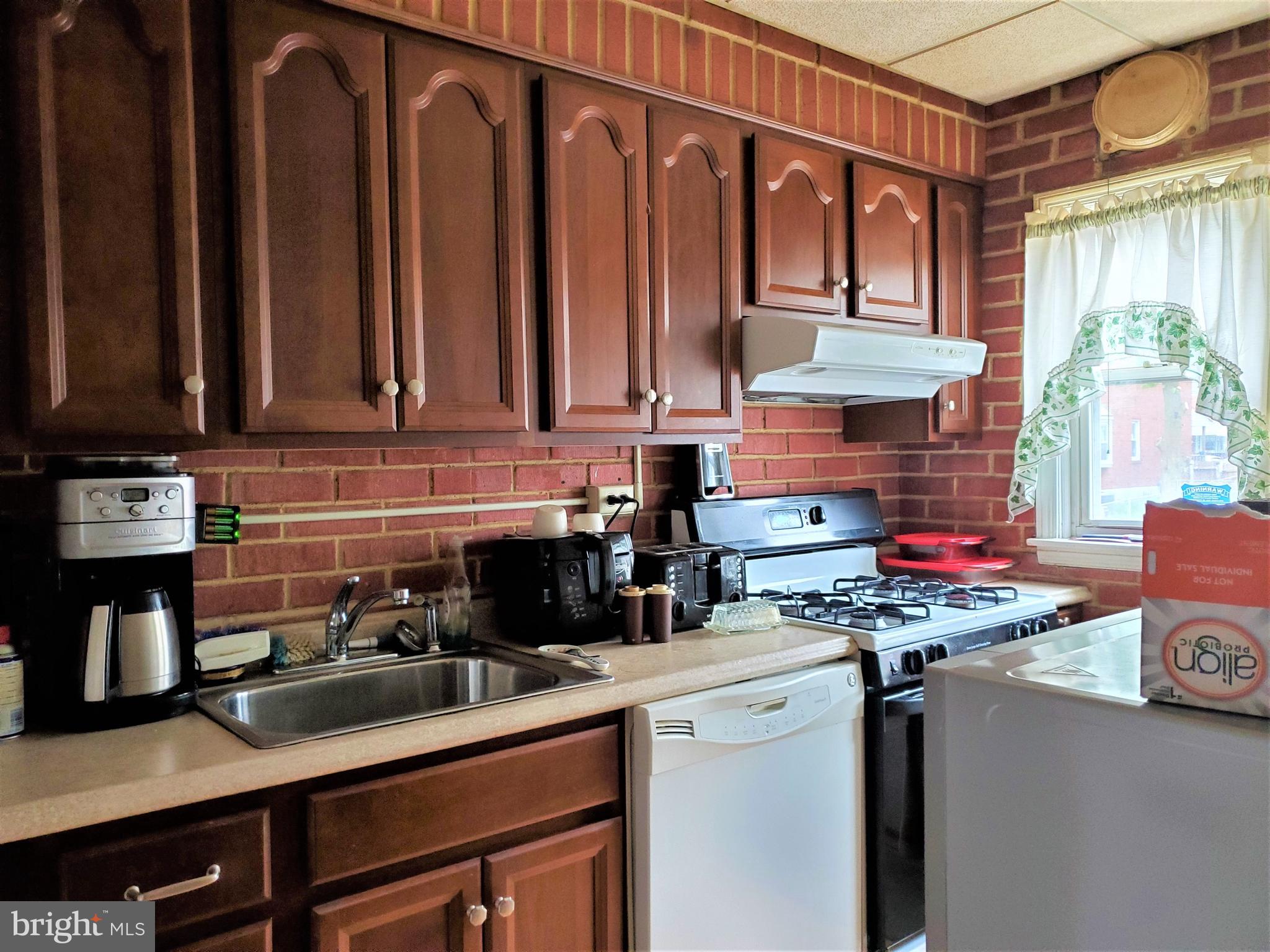 932 Arncliffe Road Baltimore, MD 21221 - Photo 4 of 11