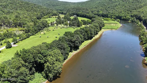 $949,000 | 0 Hancock Highway, Equinunk, PA 18417