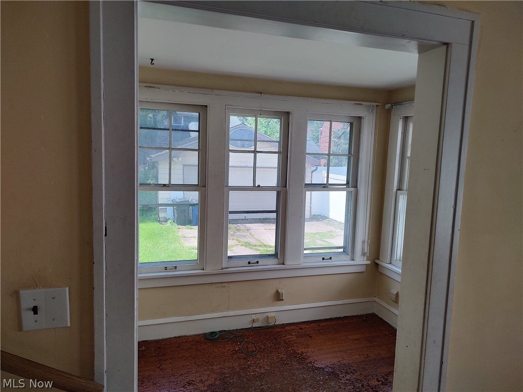 17918 Maplecliff Road Cleveland, OH 44119 - Photo 13 of 31 Gallery Image 13