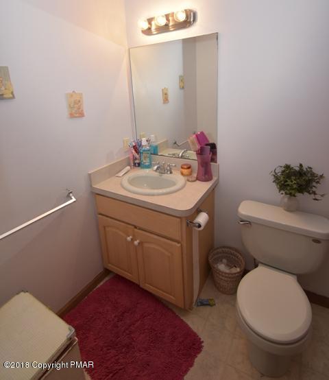 5033 Pine Ridge Road East Stroudsburg, PA 18302 - Photo 16 of 21 hall bath