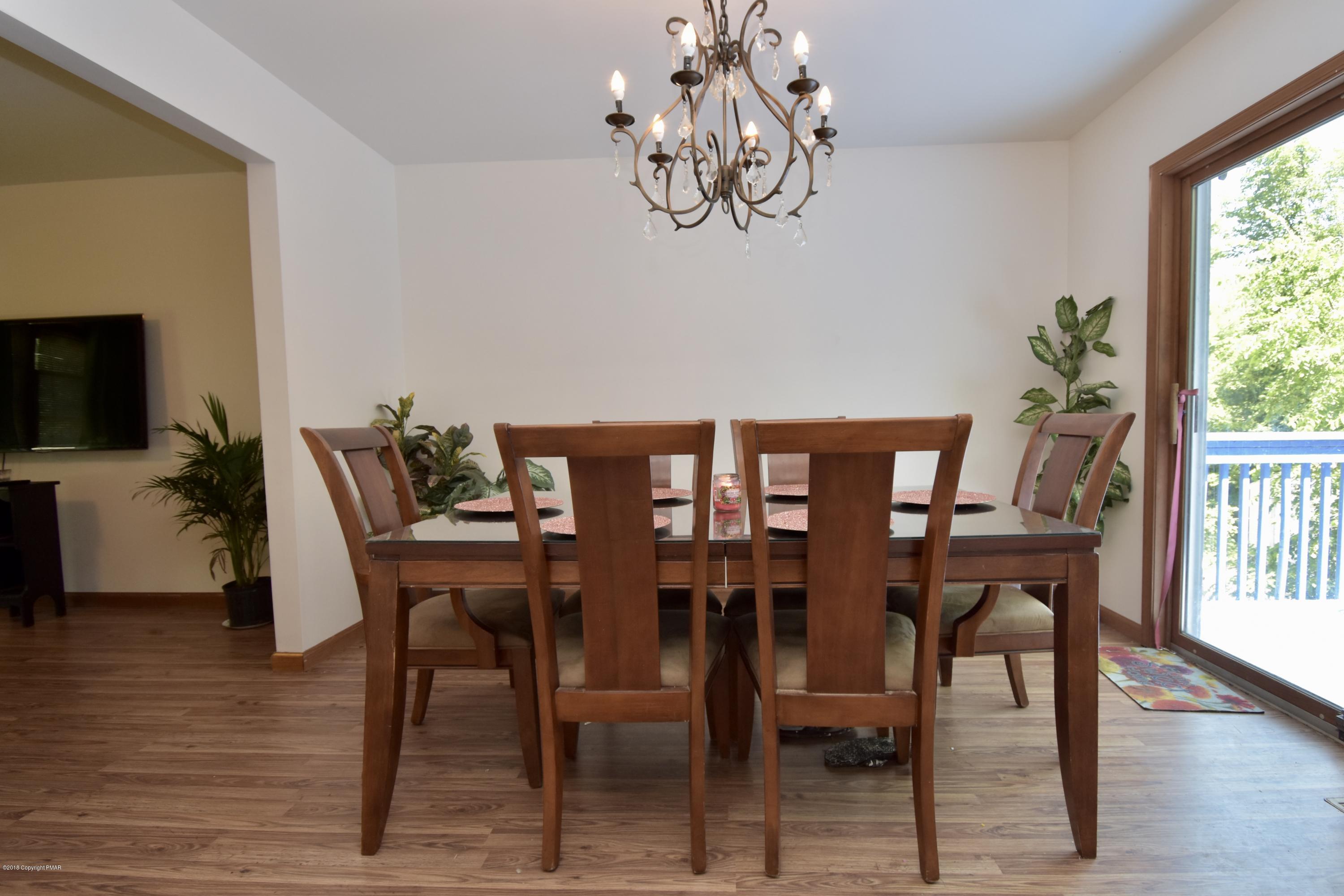 5033 Pine Ridge Road East Stroudsburg, PA 18302 - Photo 10 of 21 dining again
