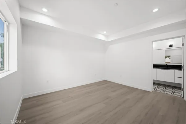 $4,050 | 644 North Boyle, Los Angeles, CA 90033