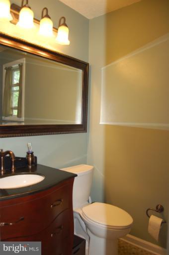 195 Salt Lick Road Front Royal, VA 22630 - Photo 25 of 30 Bath (Master)
