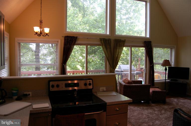 195 Salt Lick Road Front Royal, VA 22630 - Photo 28 of 30 Living Room