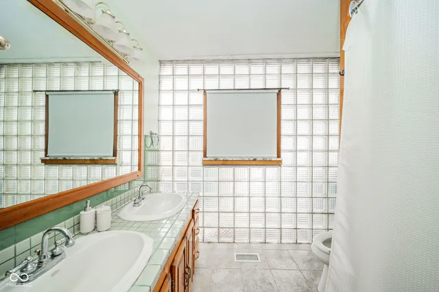 $369,900 | 8644 South Addison Avenue, Knightstown, IN 46148