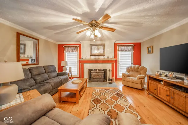 $369,900 | 8644 South Addison Avenue, Knightstown, IN 46148