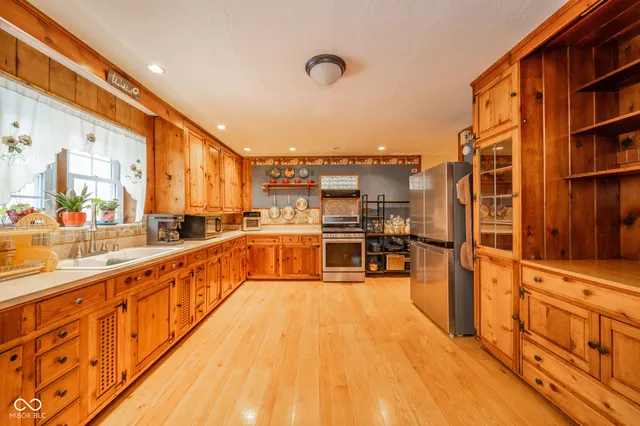 $369,900 | 8644 South Addison Avenue, Knightstown, IN 46148