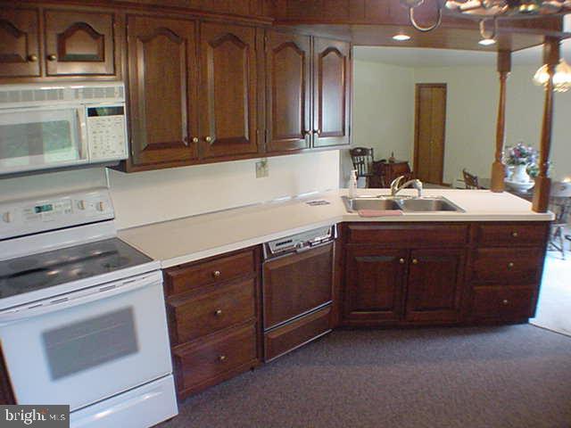 62 Fox Road Palmyra, PA 17078 - Photo 3 of 9 Gallery Image 3