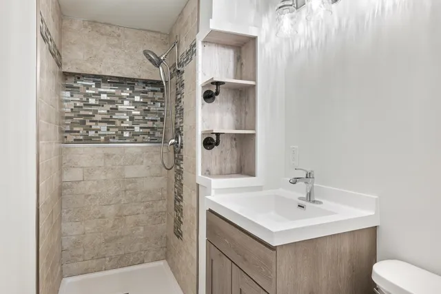 $375,000 | 471 Walker Avenue, Green Lake, WI 54941