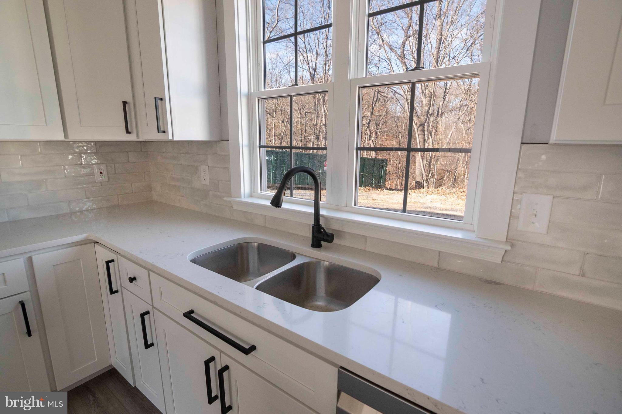 1633 Catlett Mountain Road Front Royal, VA 22630 - Photo 21 of 69