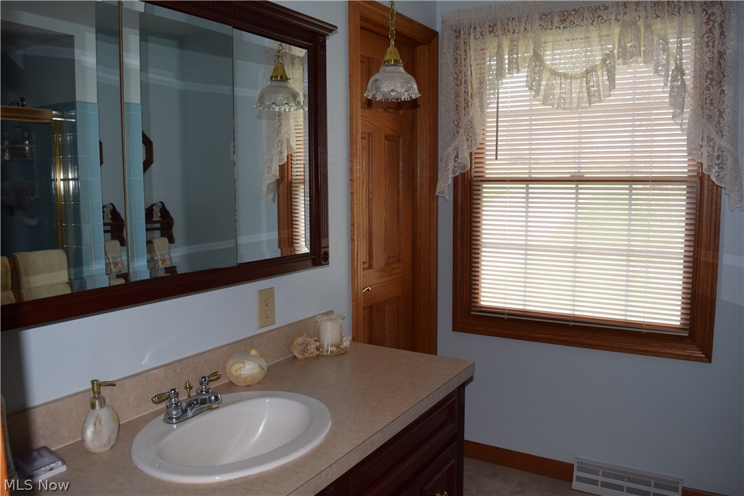 6102 South Oval Road Clinton, OH 44216 - Photo 17 of 34