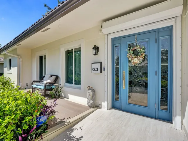 a view of livingroom with hardwood floor and a ceiling fan