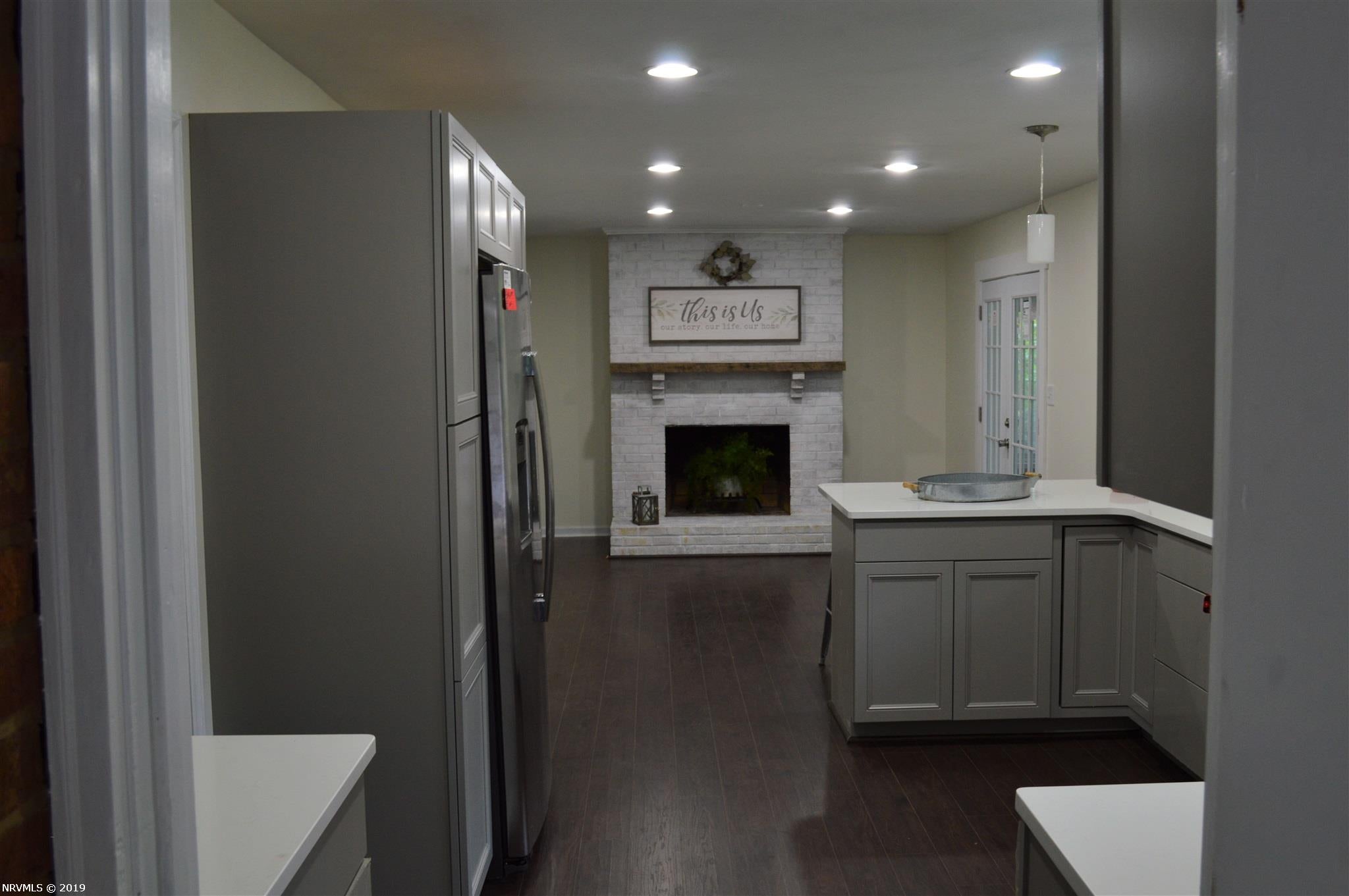 6105 North Fork Road Elliston, VA 24087 - Photo 5 of 24 Gallery Image 5