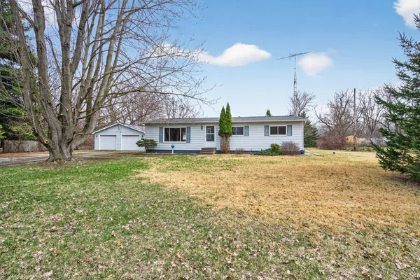 $224,900 | 131 Eaglehurst Drive, Jerome, MI 49249