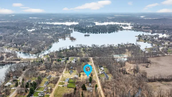 $224,900 | 131 Eaglehurst Drive, Jerome, MI 49249