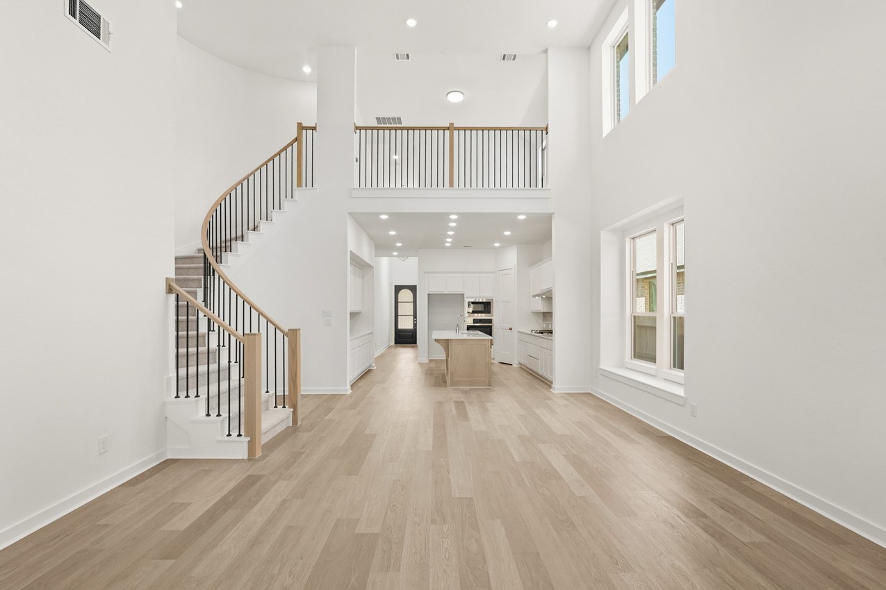 13039 Wandering Rdg Lane Conroe, TX 77302 - Photo 1 of 25 Family Room/Dining Room
