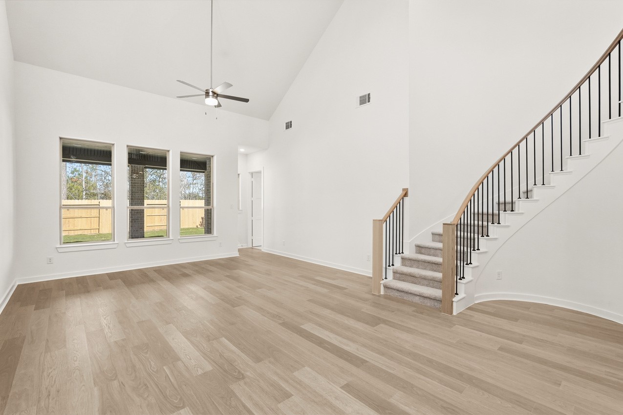 13039 Wandering Rdg Lane Conroe, TX 77302 - Photo 4 of 25 Family Room